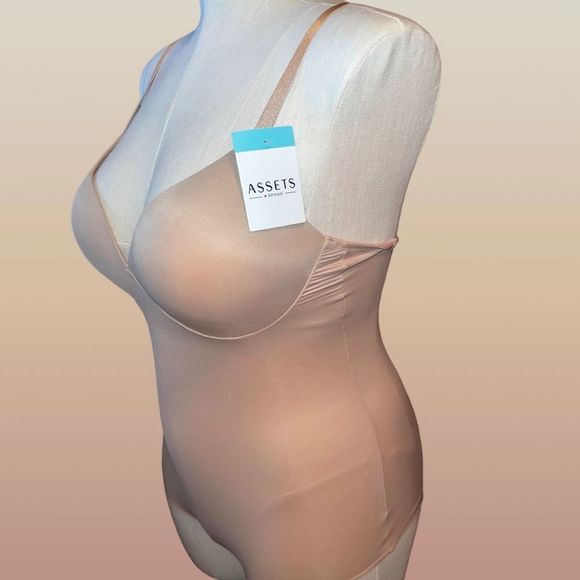 NWT Assets by Spanx Low Back Panty Bodysuit Size XL - Picture 3 of 5